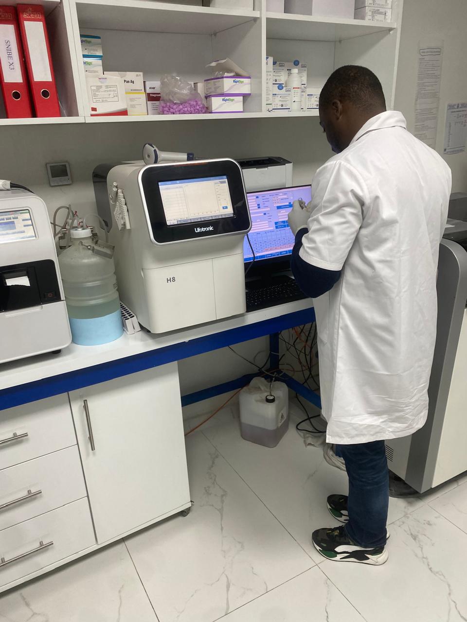 Laboratoire des Hôpitaux - Photo 4